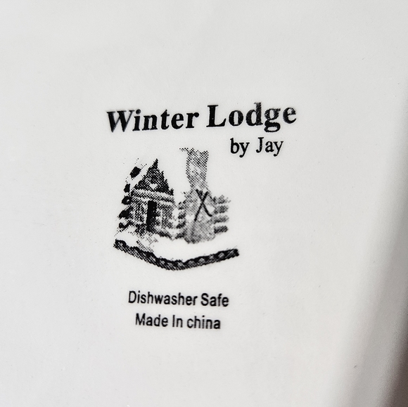 Winter Lodge By JAY Christmas Platter - Picture 2 of 4